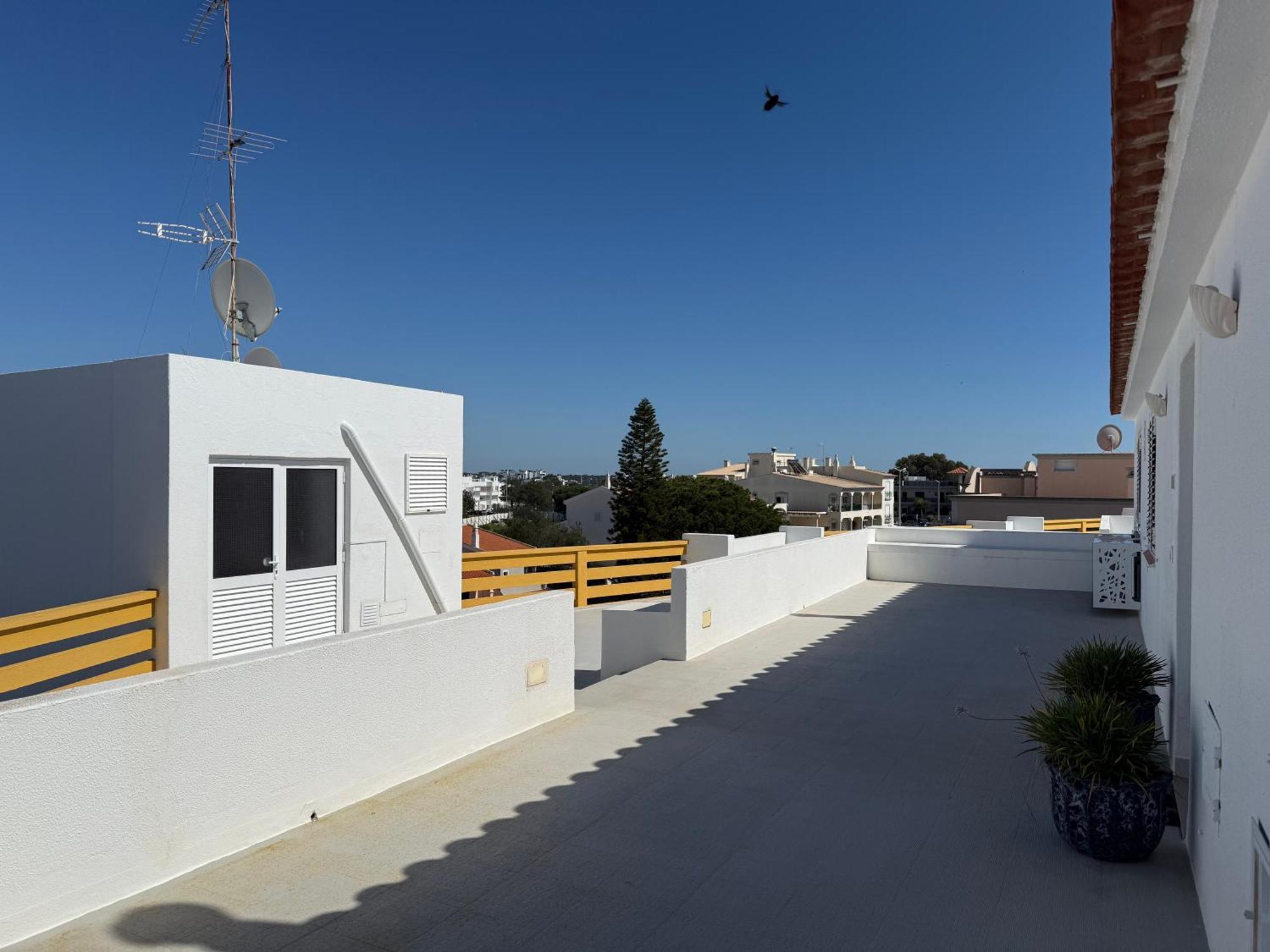 Penthouse S.Jorge Seaview T4 Daire Quarteira Dış mekan fotoğraf